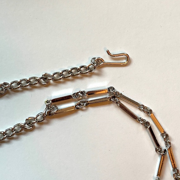 Sarah Coventry Goddess Necklace 1977 Silver-Tone - Picture 7 of 7